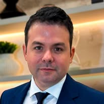 Dr. Daniel Ferreira