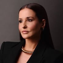Dra. Mirela Costa